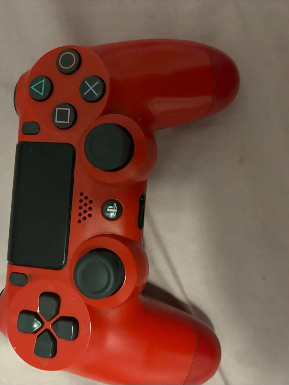 PS4 WITH Sony DualShock 4 Wireless Controller red